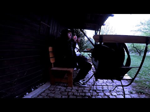 RAW ROLL A J & SHMOKE SESH MUNCHIES @BACKYARD TRAP GOPRO