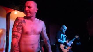 Discharge 15 War&#39;s No Fairytale (100 Club London 12/01/2016)