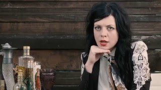 The Coathangers – “Watch Your Back” (Official Music Video)