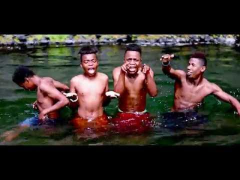 A2S ft SKAIBOSS - Laissez Nous Passer (clip officiel)