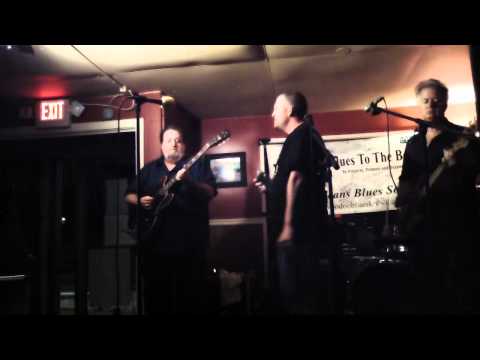 Thomas Walker Long Distance Call CCHC 2011.MOV