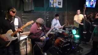 "It Hurts Me Too" - Bryan Lee with Doug Deming, Dennis Gruenling & the Jewel Tones