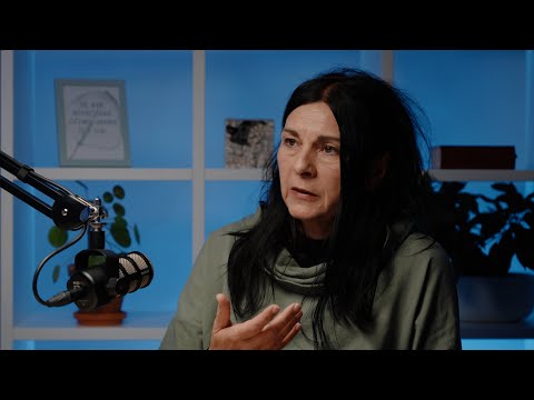 Kaj morate kot odrasli nujno ozavestiti -  Aleksandra Pokorn Meško o čustvih v podkastu Modra soba