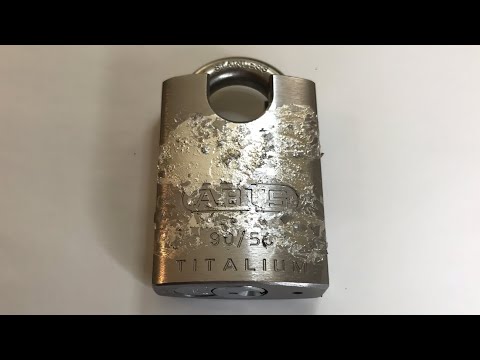 Lock Picker Uses Gallium To Literally Crack An Aluminum Padlock