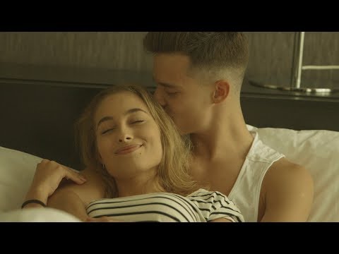 Kasza Tibi - Kis hülye vagy ( Official Music Video )