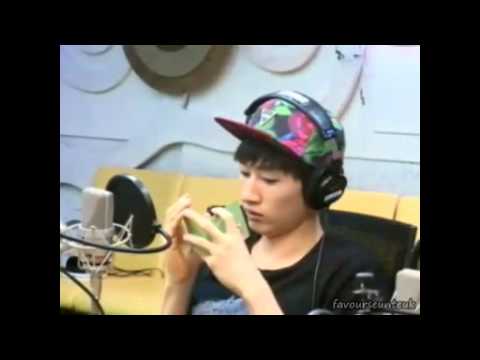 120815 SSTP Cut - Eunhyuk's expression when seeing the card