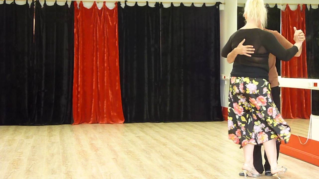 Juan Alba (BA) y Elvira Malishevskaya (SPb) - tango 3