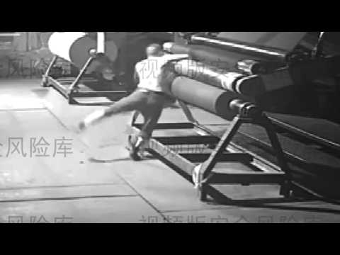 😱 ROTATING MACHINE ACCIDENT