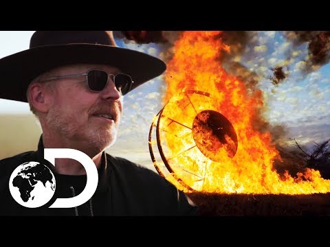 第二次世界大戦中に設計された実験的な超兵器をテスト｜サベージ ビルド (Testing An Experimental Super-Weapon Designed During WWII | Savage Builds)