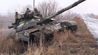 preview picture of video 'Украинский танк бороздит просторы новороссии Украина!'