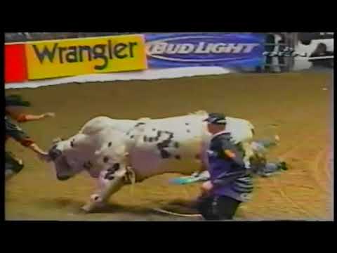 Mike Lee vs Freak On a Leash - 03 PBR Fort Worth (90.5 pts)