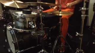 Preparation FLYING DRUMMERS Part1_Electroplume