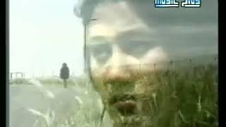 Download lagu Nike Ardilla   Bila Cinta Mulai Bersemi original clip mp3