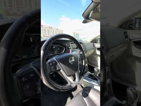 фото volvo v40 ii 0