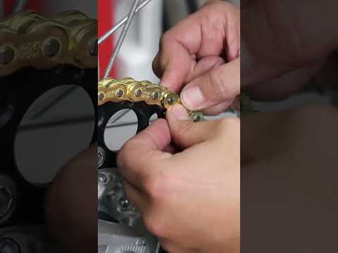 Dirt bike chain install #dirtbiking #dirtbike #motorcycle #yz125 #2stroke