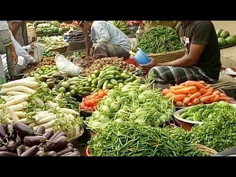 Early morning vegetables market / Amazing fresh vegetables available /