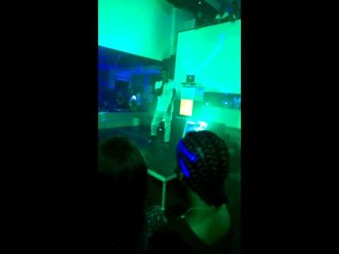 Armel Gabbana feat Wally Seck Vogue night club