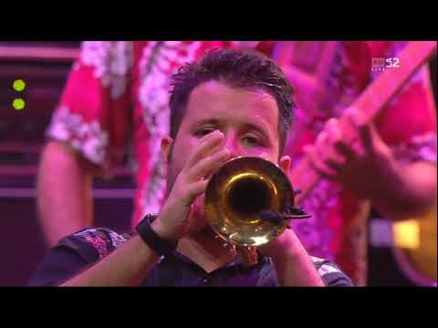 Chico Trujillo - Pájaro Zinzontle (En Vivo)