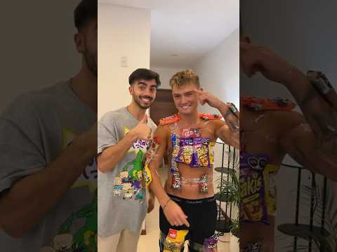 Metiendo comida al cine 😂