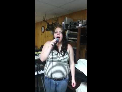 Halo by Beyoné (karaoke cover by Lindsay Colliss)