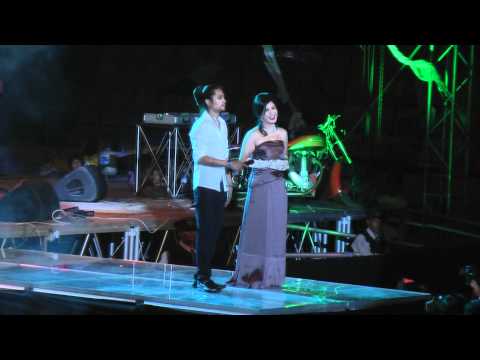 R Zarni + Htun Eaindra Bo - Dar Har A Chit Lar