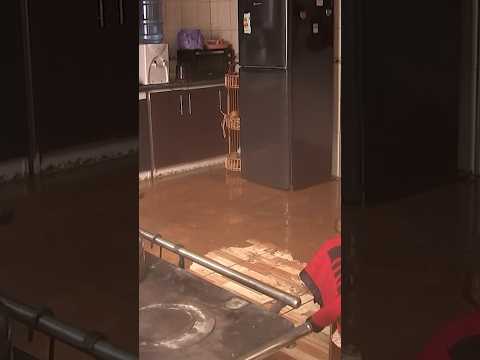 Viviendas quedan afectadas por barro