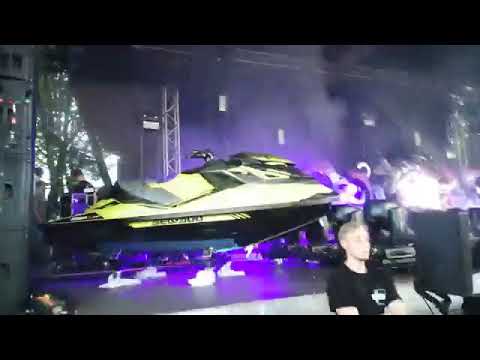 Ufo361 feat. RIN - Next (Live Festival)