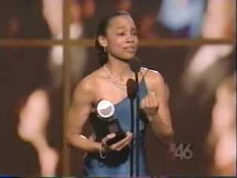 Anika Noni Rose wins 2004 Tony Award for Best Featured Actress in a Musical