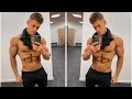 HOW I BUILD MUSCLE AND KEEP MY ABS VISIBLE YEAR ROUND