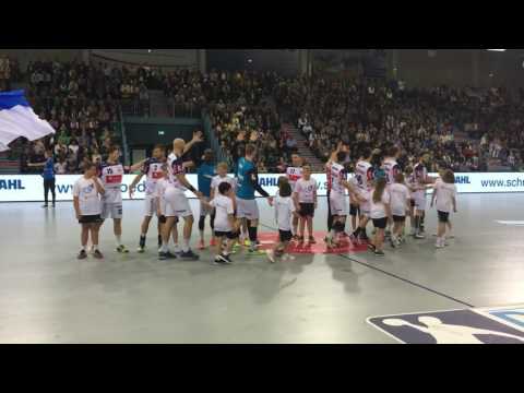 Einlauf HBW Balingen-Weilstetten 14.05.2016 gegen VfL Gummersbach | Schwalbe Arena
