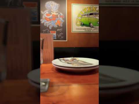 Mooses Tooth Pizza Place #restaurant #pizzaplace #video #shortvideo