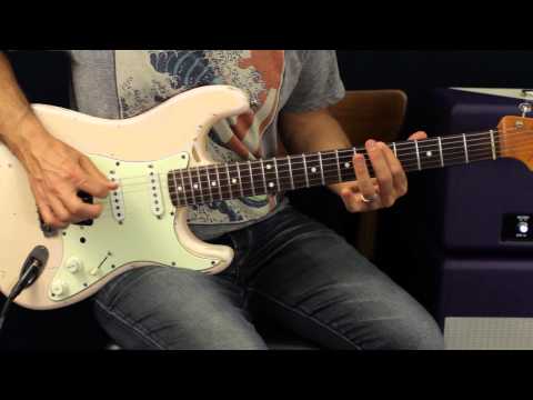 How To Play - Black Sabbath - Iron Man - Simple Chords - Guitar Lesson - EASY