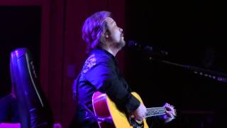 Travis Tritt - &quot;Can I trust you with my Heart&quot;