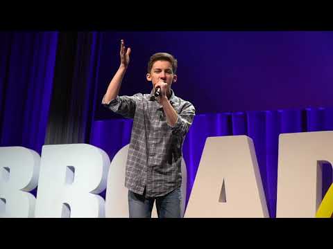 Middle of a Moment performed by Andrew Barth Feldman at BroadwayCon Star to Be
