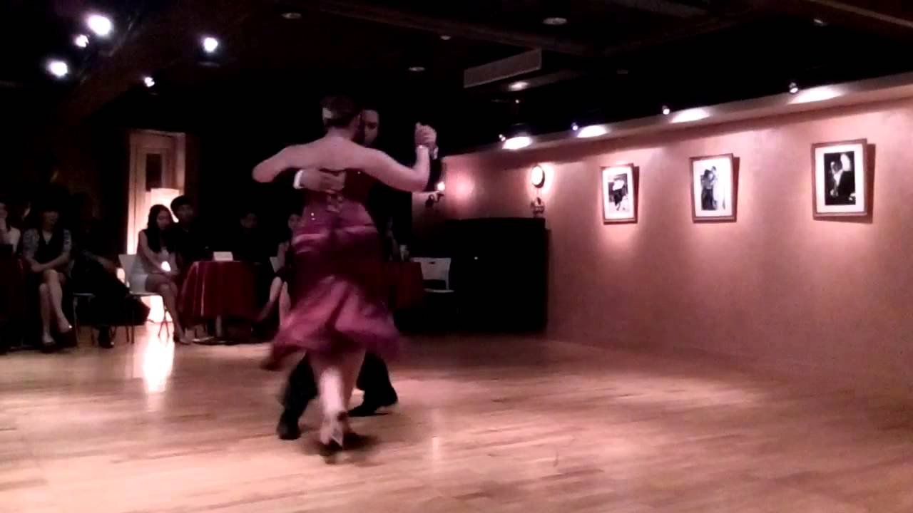 Carlos Estigarribia y Laura Sastria Taiwan 2015 2