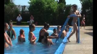 preview picture of video 'Smederevska Palanka - Skola plivanja na gradskom bazenu'