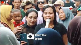 Download lagu Lawasan Sasak lalang gunung cover 'Famor Mania' live lenek Lotim . mp3