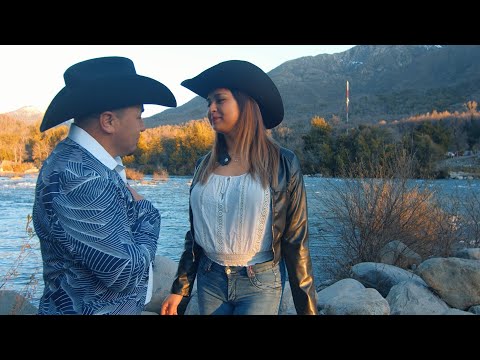 Los Chacales del Maule - Llorando Bajo La Lluvia (Oficial Video)