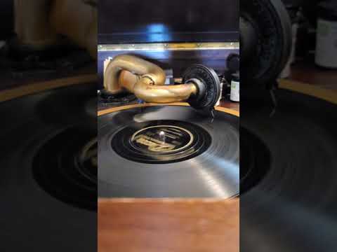 Johnny Zero - The Song Spinners  Decca Records #18553