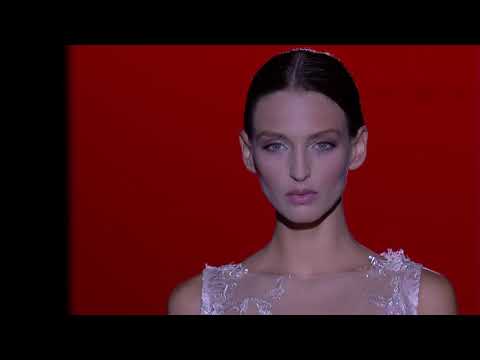 Hannibal Laguna celebra su 30 aniversario con una colección dedicada a su madre