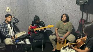 Download lagu Akad - Payung Teduh Emas Emas version mp3