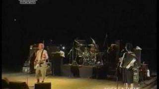 NOFX - Theme From A NOFX Album (Live @ Summersonic &#39;02)