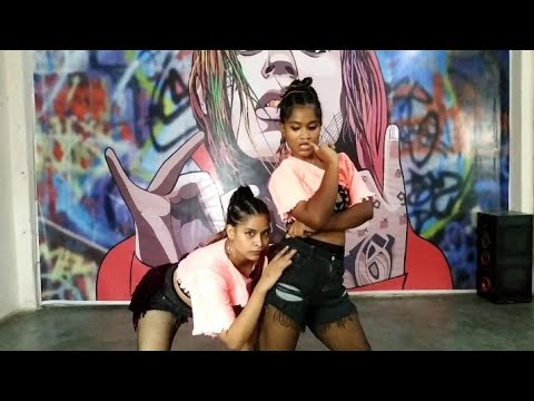 Pair of Twerker