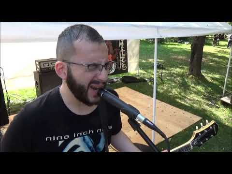 Swinging Riot- Punk Island 2019