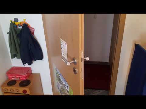 Tür geht alleine auf oder zu / Zimmertür bleibt nicht offen stehen / Wie Tür einstellen?