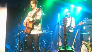 Andreas Moe - How Many Miles Away (Live)