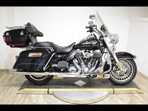 2010 Harley-Davidson Road King® in Wauconda, Illinois - Video 1