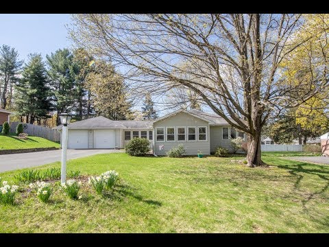 26 North Colonial Heights, North Greenbush, NY