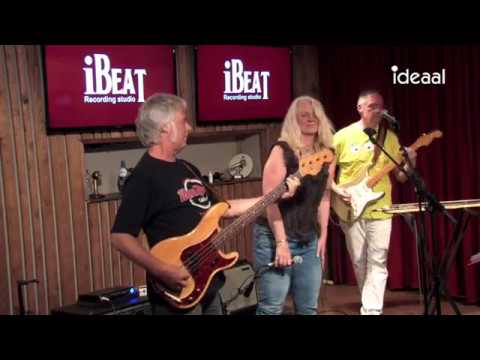 LIVE@IDEAAL - New Bond (23-05-18)