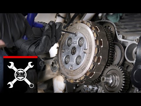 How To Replace the Clutch on a KTM 690 & Husqvarna 701